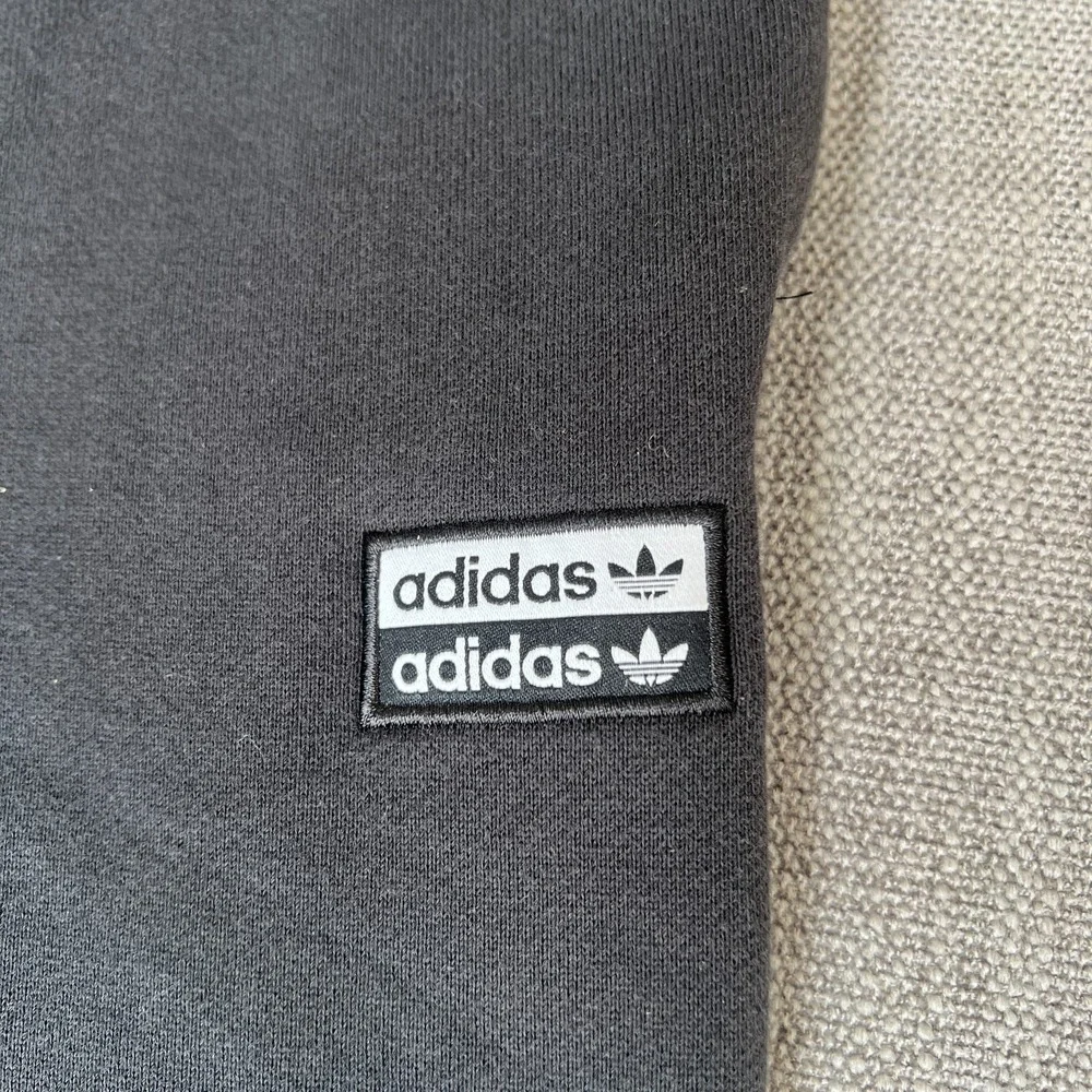 Adidas R.Y.V. Sweatpants Mens Black Athletic Gym Workout Tapered Leg Drawstring